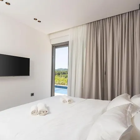Sullago Villa *