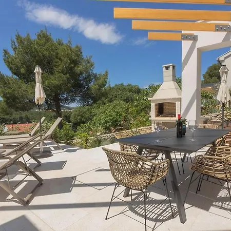 Sullago シベニク