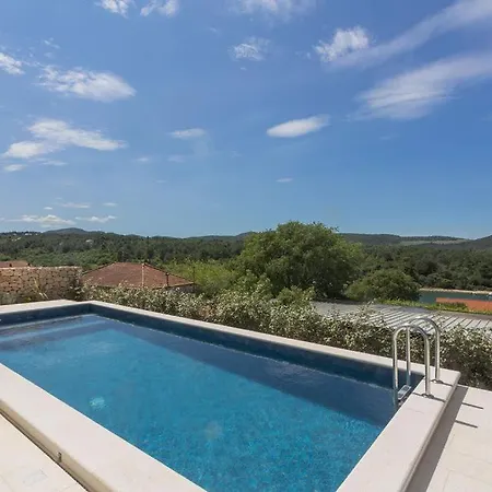 Sullago Villa *